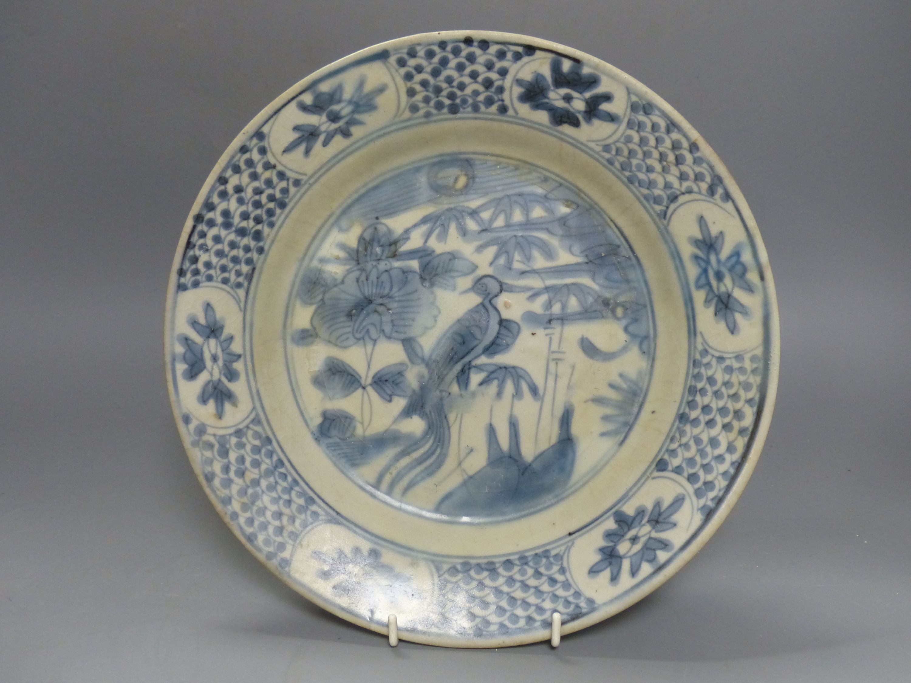 A Chinese Swatow ware blue and white dish, early 17th century, diameter 26cm